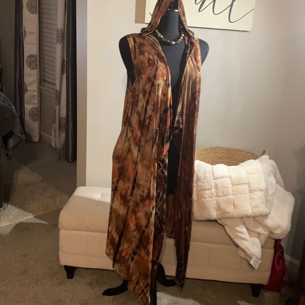Hooded vest